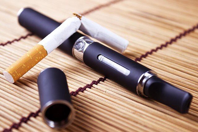 الکترونیکی 1 - آیا سیگارهای الکترونیکی می  توانند جایگزین سالم و کم خطرتری برای سیگارهای عادی باشند؟