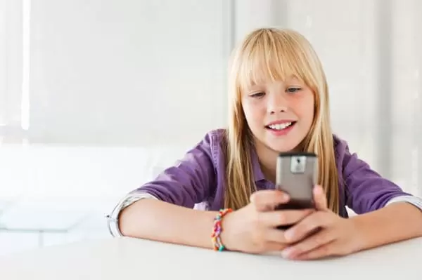 هوشمند - والدین چگونه می‌توانند استفاده بچه‌ها از گوشی هوشمند را مدیریت کنند؟